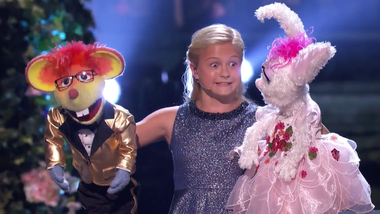 Ventriloquist Darci Lynne & Her Puppets Sing 'With a Little Help From My Friends' On America's Got Talent