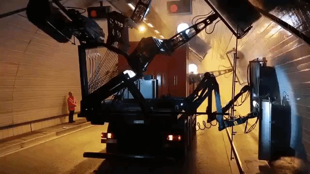 A Soapless Tunnel Washing Truck in Switzerland Cleans Walls With Water Pressure and Brushes