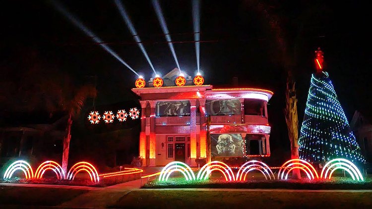 A Star Wars Christmas Light Show Set to a Dubstep and EDM Remix of 'The Imperial March'