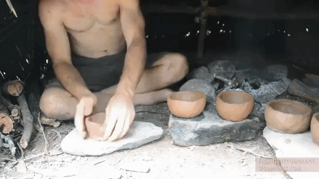 How to Make Pottery and a Stove Using Primitive Technology