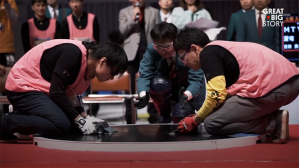 Little Robots Battle for Mechanical Supremacy in the Lightning Fast World of Robot Sumo