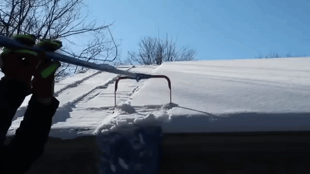 Roof Snow Removal Gadget