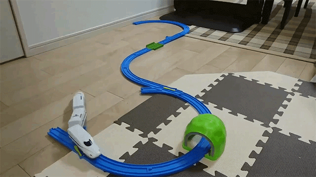 Toy Train Derails Then Uses a Wall to Go Back on the Track