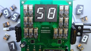 A High Speed Mechanical Display Going Through Its Rhythmic Numeric Paces at 60fps