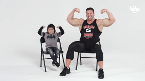 Bodybuilder Gabriel Moen Talks to a Group of Curious Kids About What He Does for a Living