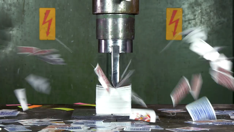 a-hydraulic-press-gloriously-cuts-10-dec