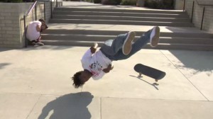 Skateboarder Na-kel Smith Magically Rolls Out of a Crash With Ease