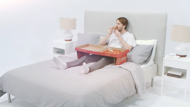 Eating-Pizza-in-Bed.png