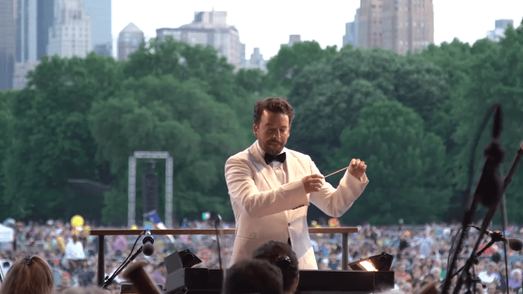 James Gaffigan Conducting