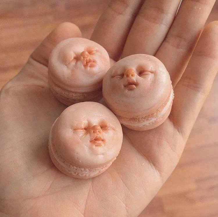 Baby Macarons