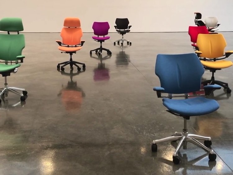PLAY - Autonomously Dancing Chairs