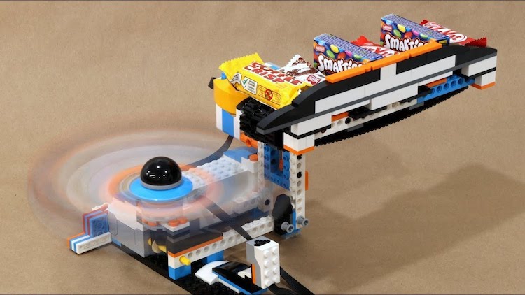 Vortex LEGO Candy Launcher