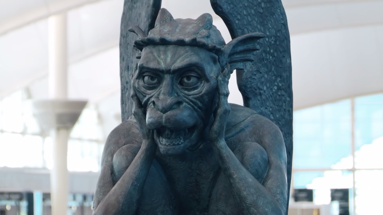 Talking Gargoyle at the Denver Airport Hilariously Engages With