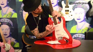 Dave Navarro Plays Melted Guitar