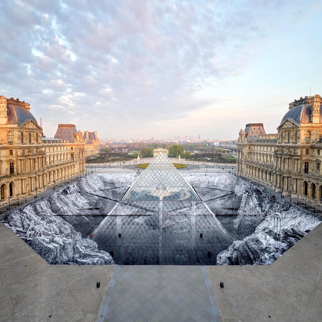 Louvre Pyramid Optical Illusion