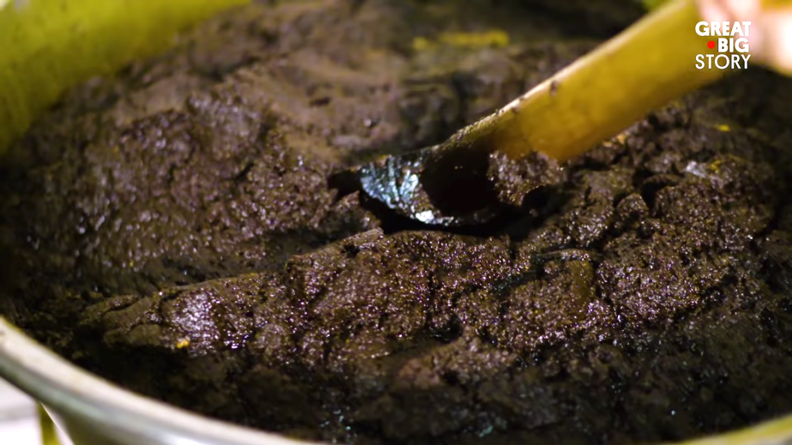 Proud Mexican-American Women in Brooklyn Who Make a Widely Distributed Homemade Mole Sauce