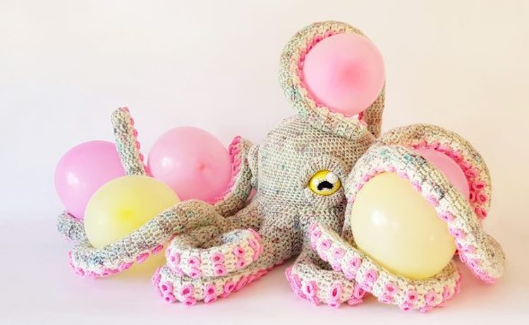 Apollo-the-Octopus-With-Balloons.jpg