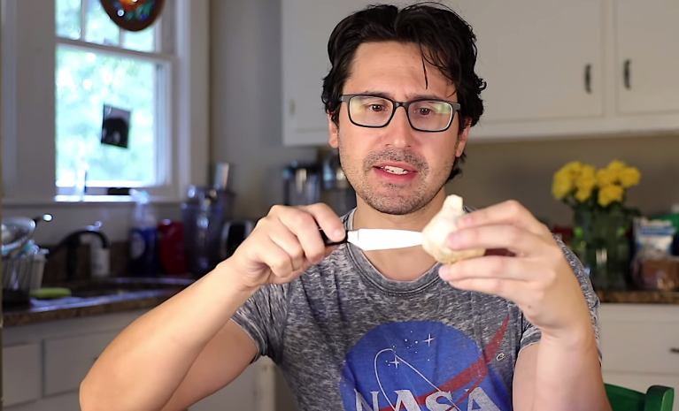 Garlic Peeling Hacks Ranked