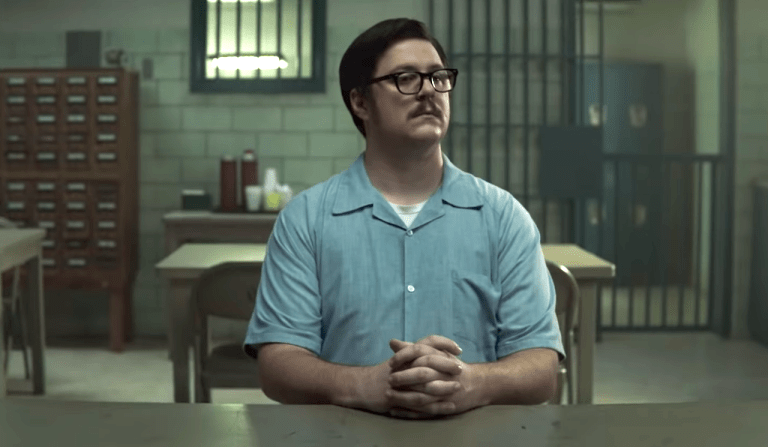 Cameron Britton Transforms Into Disturbed Killer Ed Kemper