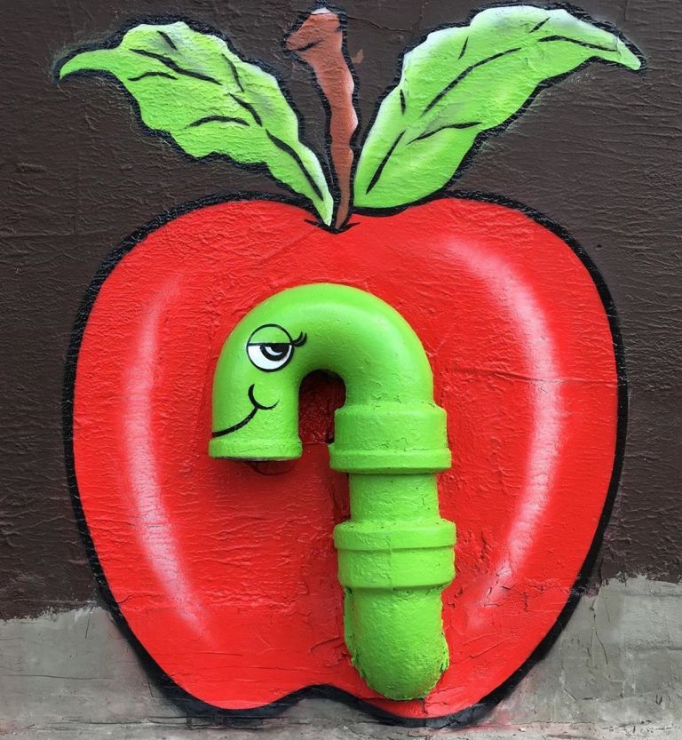 Tom Bob Tom Apple Worm Pipe