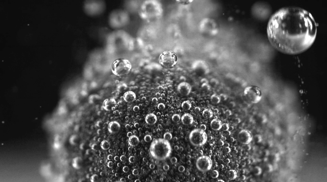 the-mesmerizing-formation-of-hydrogen-bubbles-captured-in-ultra-slow-motion