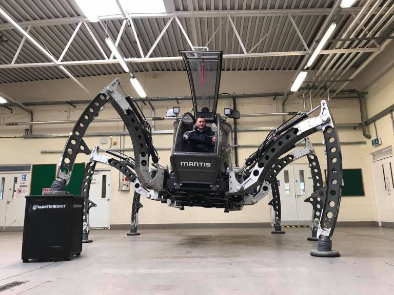 Mantis Walking Robot