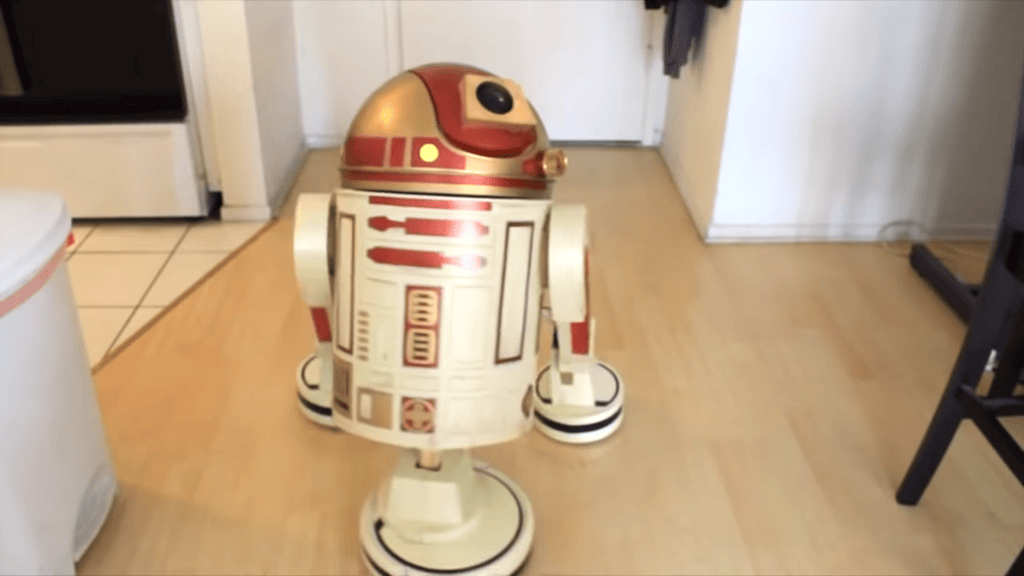 Man Turns His Roomba Vacuum Into a Helpful R9-D9 Housekeeping Droid ...