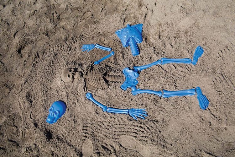 Skeleton Sand Mold Beheaded Beach