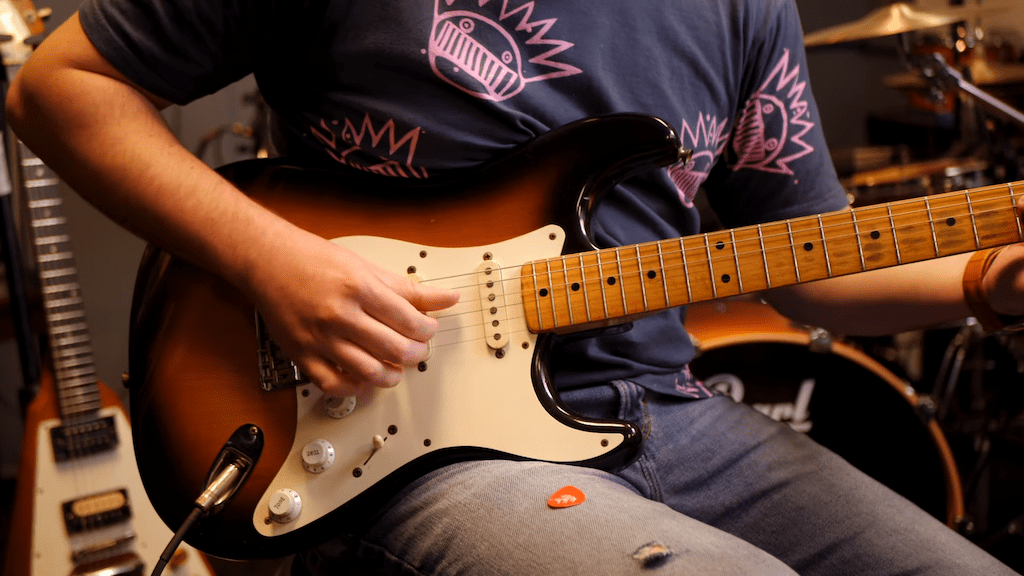 This is What a $1500000 Guitar Sounds Like