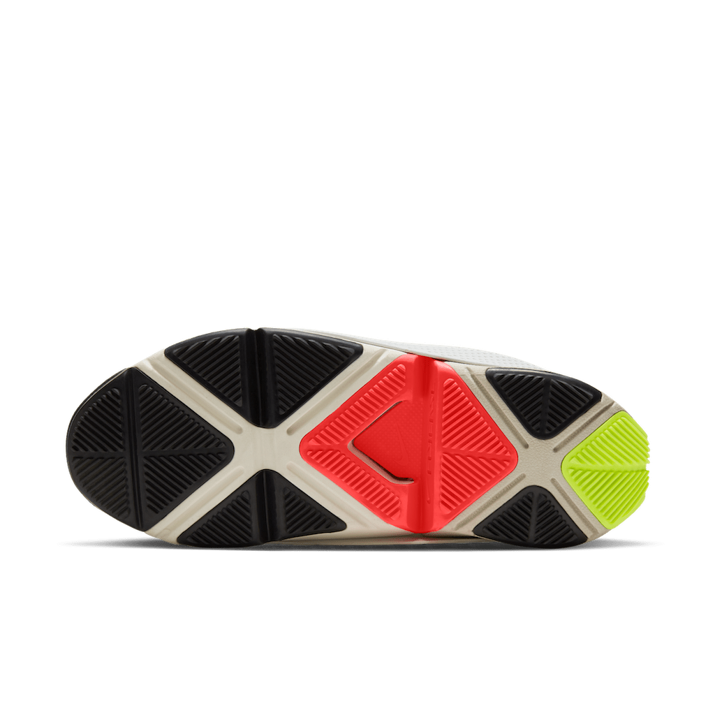 Nike GO FlyEase, A Creative Hinged Shoe That Can Be Easily Put On or