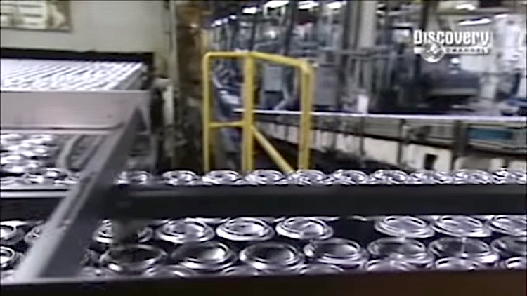 How-Aluminum-Cans-Are-Made-Video.png