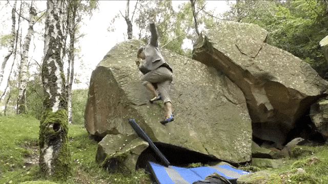 Hands Free Rock Climbing in Tweed