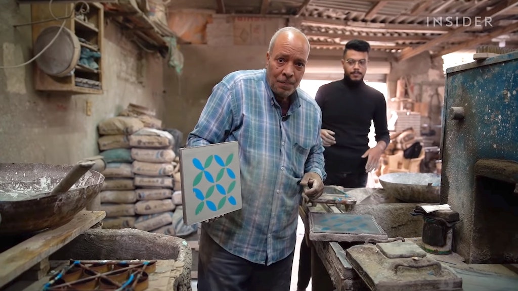 The Egyptian Craftsman Who Keeps the Tradition of Hand Mixed Cement