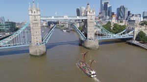 Tom Scott Raises the Tower Bridge in London
