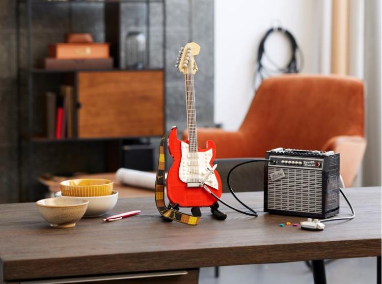 A LEGO Fender Stratocaster Guitar With an Amp, Tuning Pegs, a Pickup