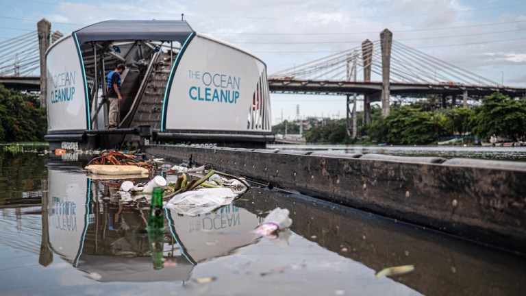 Floating Robot That Eats Trash Interceptor Boyan Slat