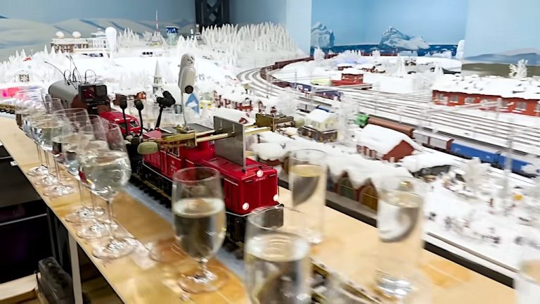 Model Train Plays Music Record Set