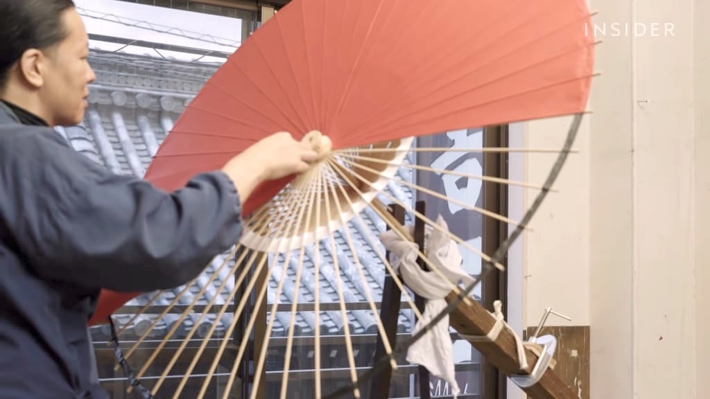 How Japanese Wagasa Umbrellas Are Made