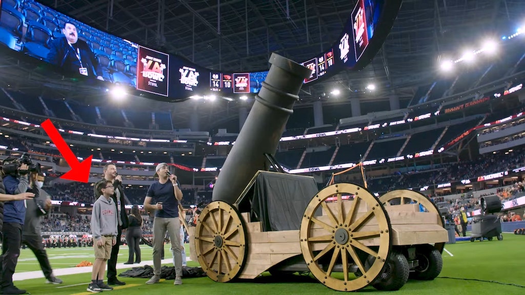 World Record See's Candies Creates the World's Largest Lollipop