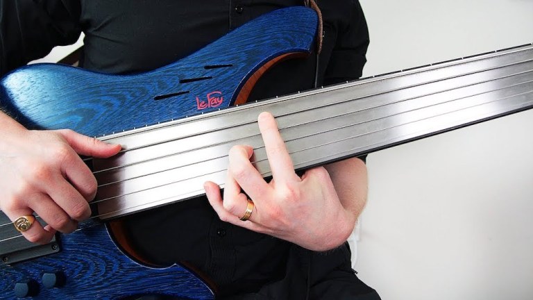 Stairway to Heaven Six String Fretless Bass