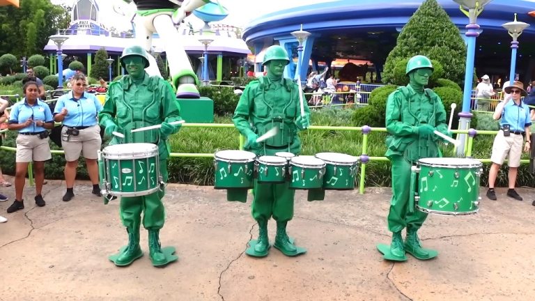 Green Army Drum Corps