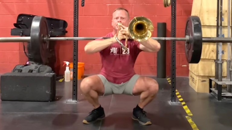 Trombone Squat