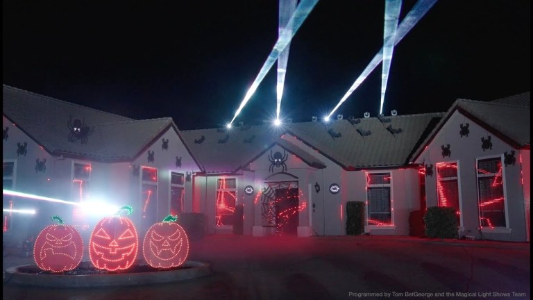 Three Pumpkins Halloween Light Show