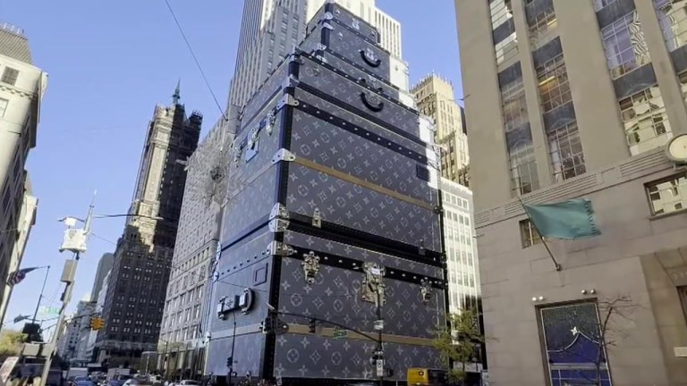 Louis Vuitton Luggage Building