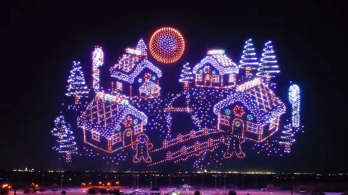 GWR Gingerbread Village Light Show 5000 Drones