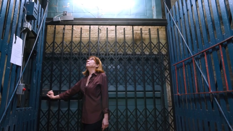 Last Ride Horse Elevator