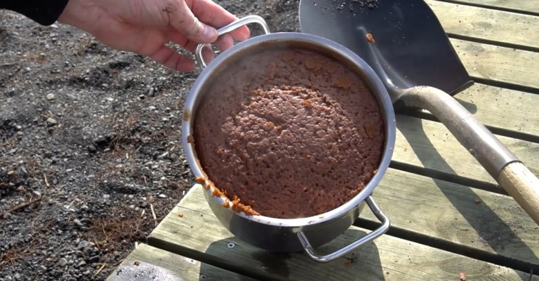 Geothermal Dark Rye Bread