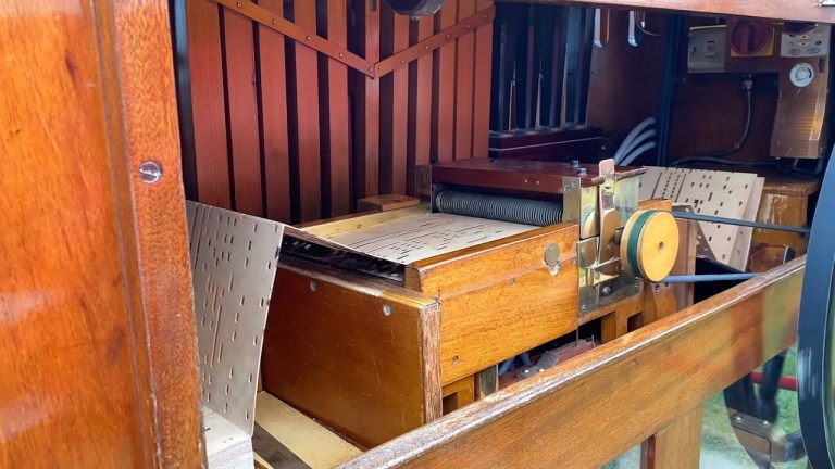 How Dutch Street Organ Works