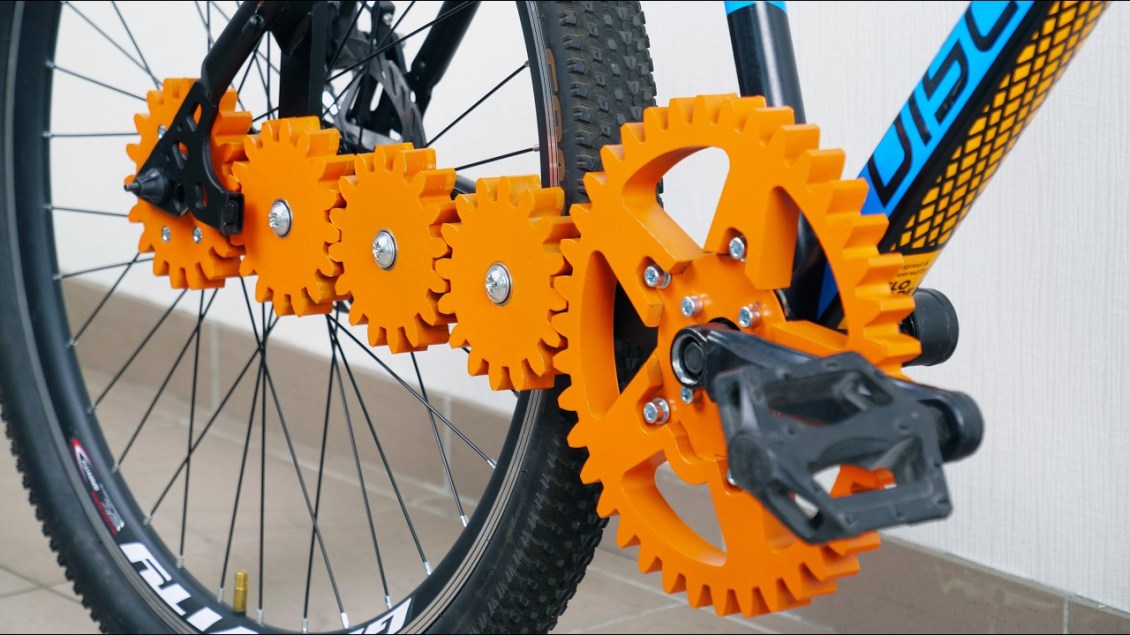 Engineer Replaces a Bicycle Chain With a Series of 3D-Printed Gears