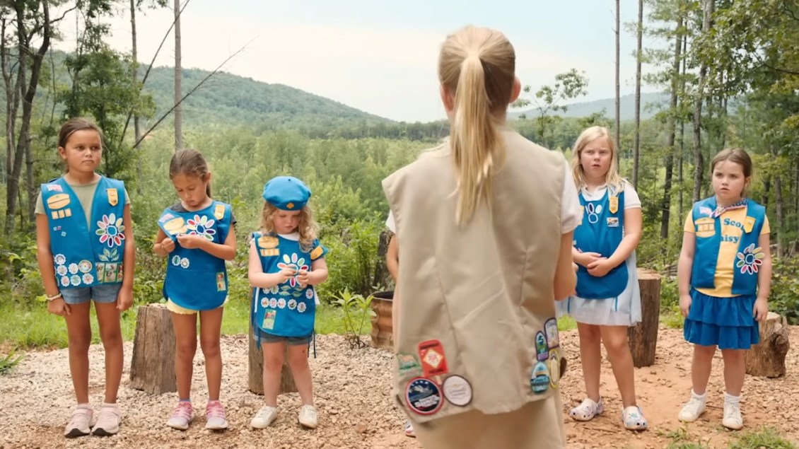 ‘Cookie Queens’ – A Charming Documentary About Four Girls Competing to Sell the Most Girl Scout Cookies